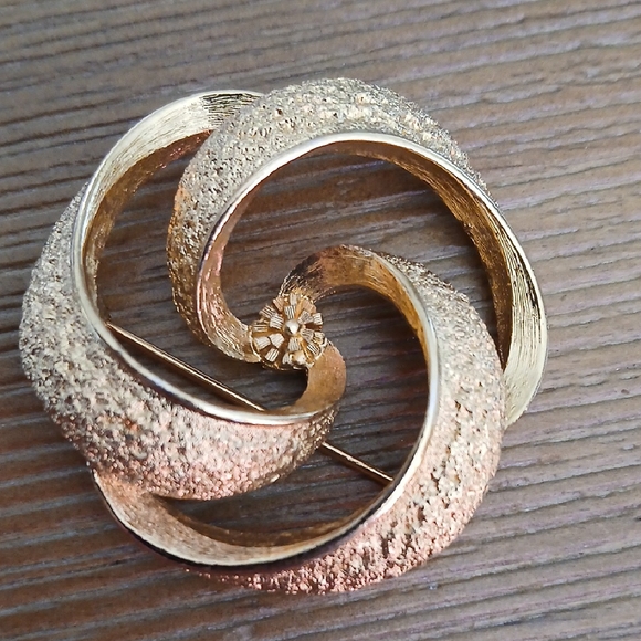 Monet Jewelry - Elegant Gold-Tone Brooch